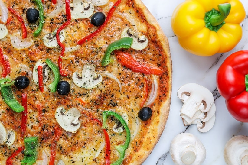 Vegetarisk pizza från Restaurang Lokus
